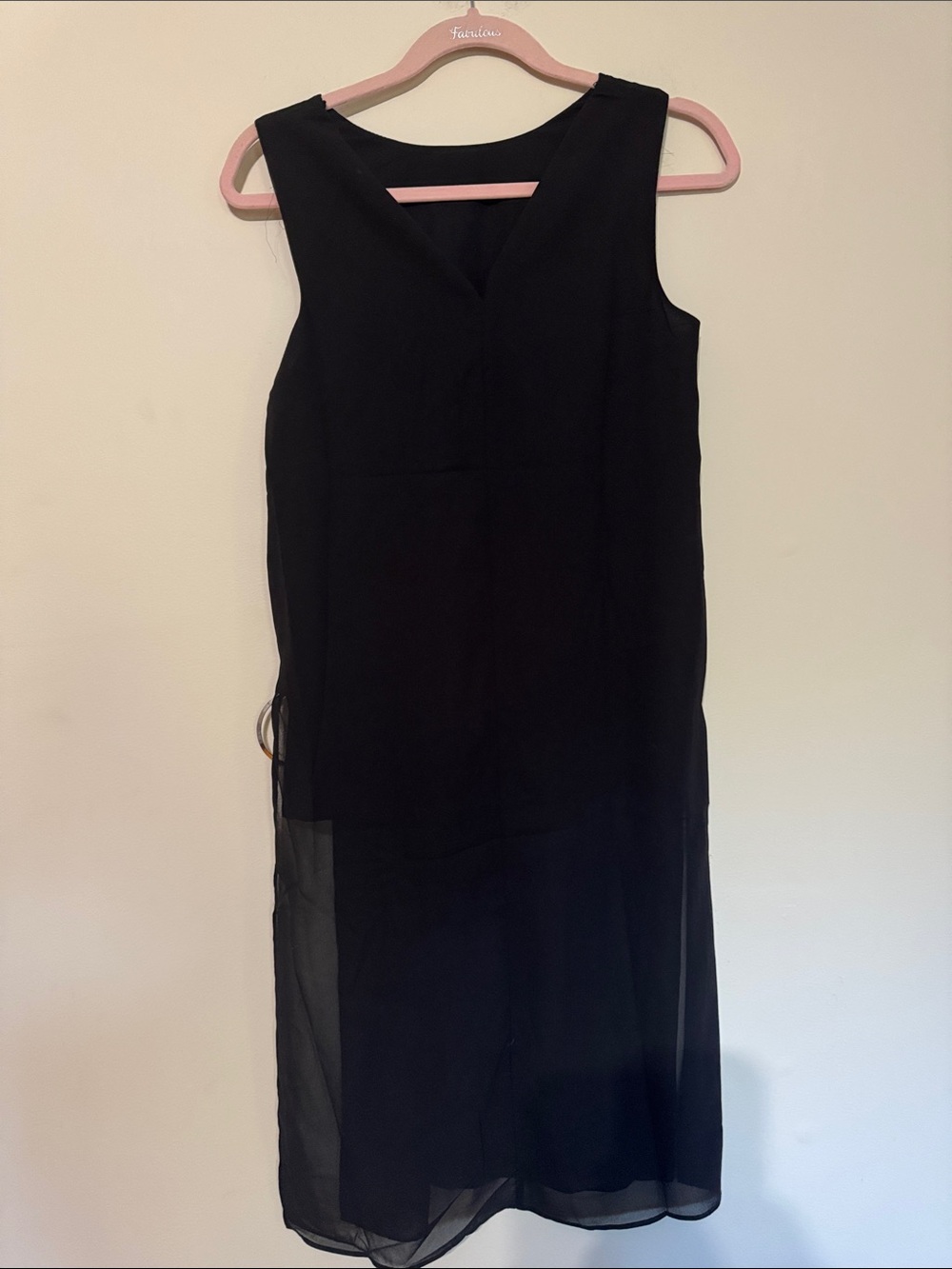 Sleeveless Black V-Neck Shift Top